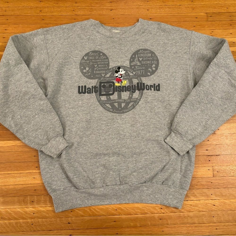 Walt Disney World Disney Parks light grey crewneck sweatshirt